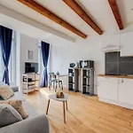 Wood Mood - Charmant Studio Central