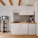Wood Mood - Charmant Studio Central